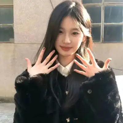 易椿诗